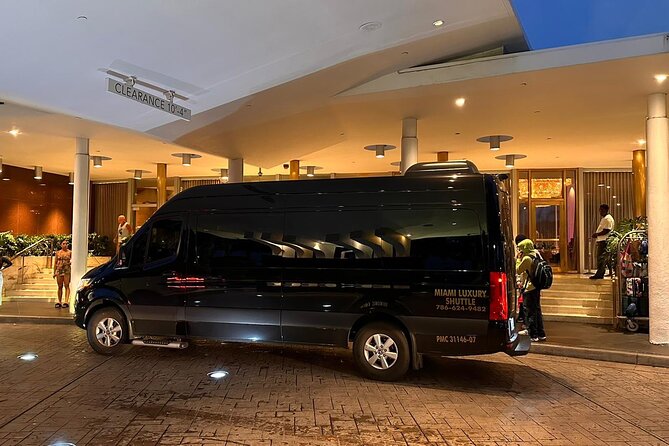 VAN Mia Airport or Hotels to Miami Port or Hotels Up to 14pax - Hotel pickups: scheduled and easier to control