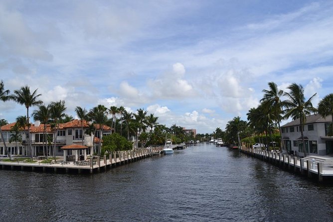 Venice of America Tour | Millionaire's Row | Complimentary Drinks - Is the cruise good value?