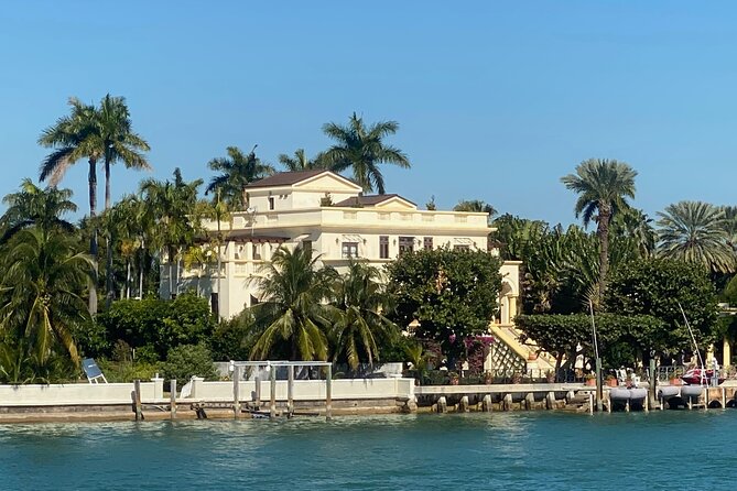 VIATOR EXCLUSIVE CRUISE: Miami Party Boat & Millionaire Homes - Starting at Bayside Marketplace in downtown Miami