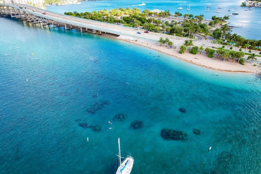 West Palm Beach: Blue Heron Bridge Guided Snorkeling Tour - The 500-foot walk and 200-foot swim