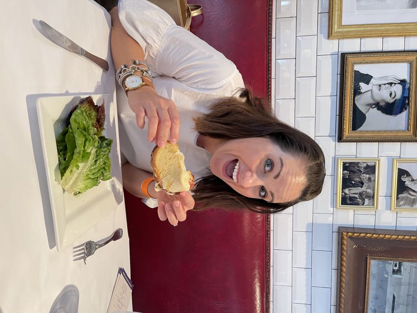 West Palm Beach: Downtown Food Tour - The walk between bites