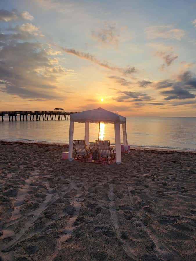 West Palm Beach Florida: All Inclusive Beach Day Package - Key points at a glance