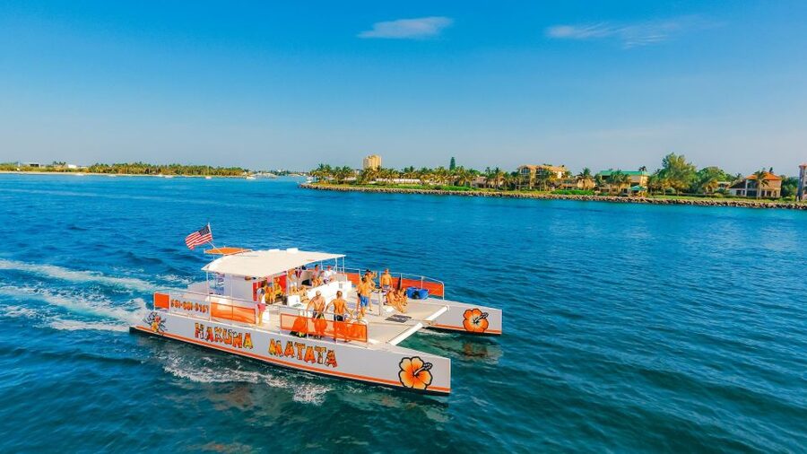 West Palm Beach: Sip & Dip Cruise - Who should book the Sip & Dip Cruise?