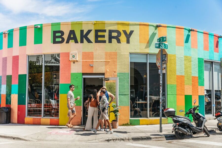 Wynwood Art District 1-Hour Street Art Tour by Golf Cart - The Museum of Graffiti and the difference between art forms