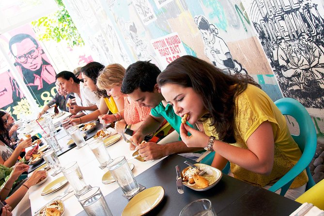 Wynwood Food & Art Tour - exclusive access to the Wynwood Walls - Street murals and the work of Typoe