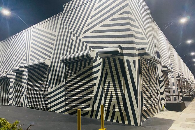 Wynwood Graffiti Golf Cart Tour After Dark - What the guide adds to the ride