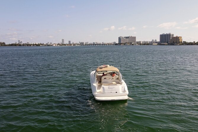 Your Private Miami Yacht Tour with Music and Fun - Music, food, and the party atmosphere